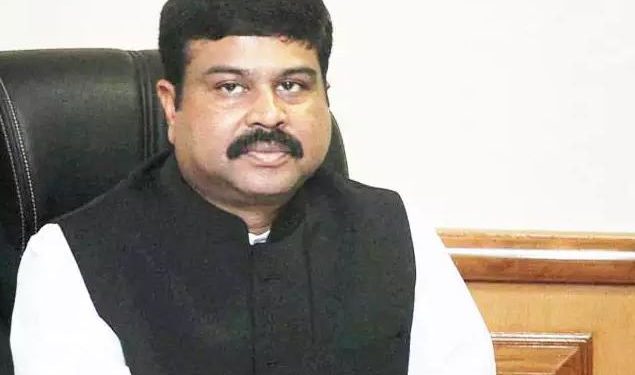 ପ୍ରଶାନ୍ତ ଭୂଷଣଙ୍କ ଟୁଇଟ ରେ ଧର୍ମେନ୍ଦ୍ର